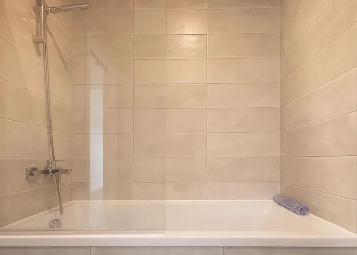 Sunset - By Sch דירה