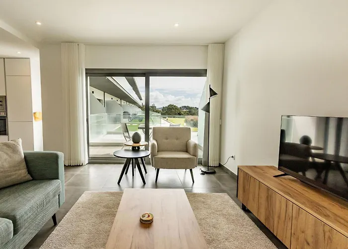 Sunset - By Sch דירה